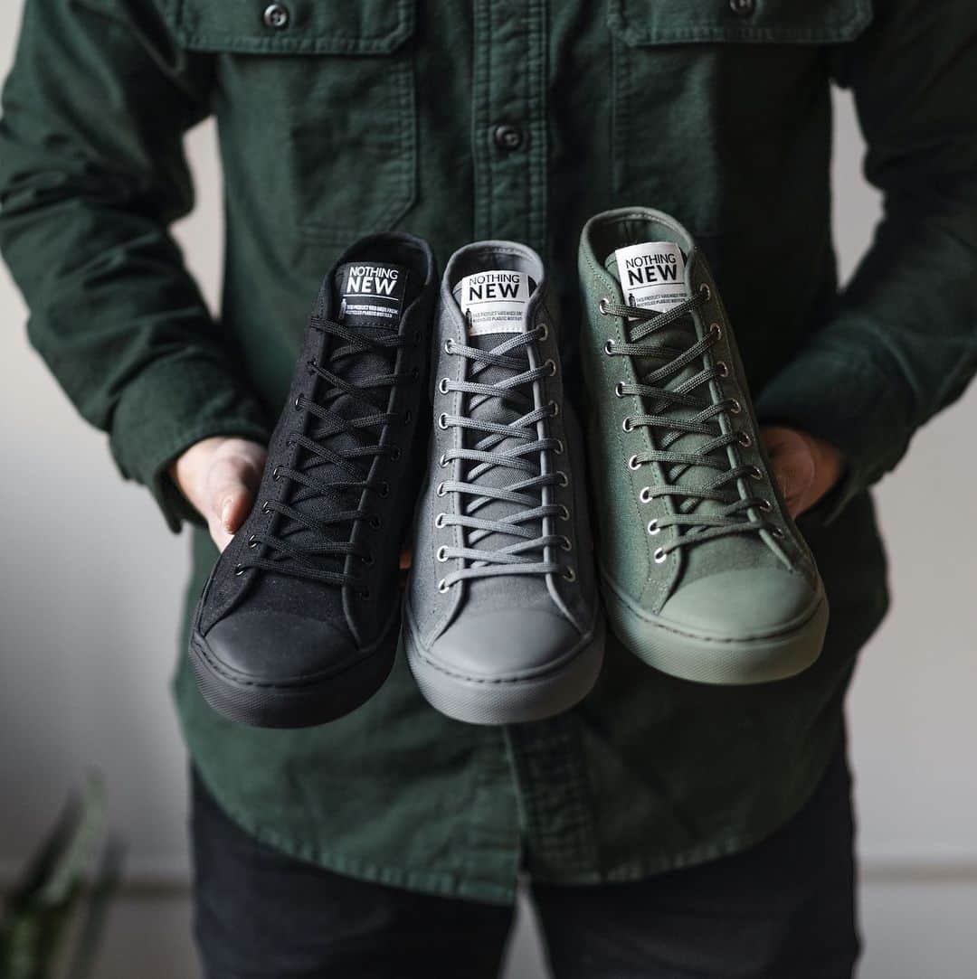 Daily Suitsのインスタグラム：「Eco-Friendly High Tops @nothingnew」