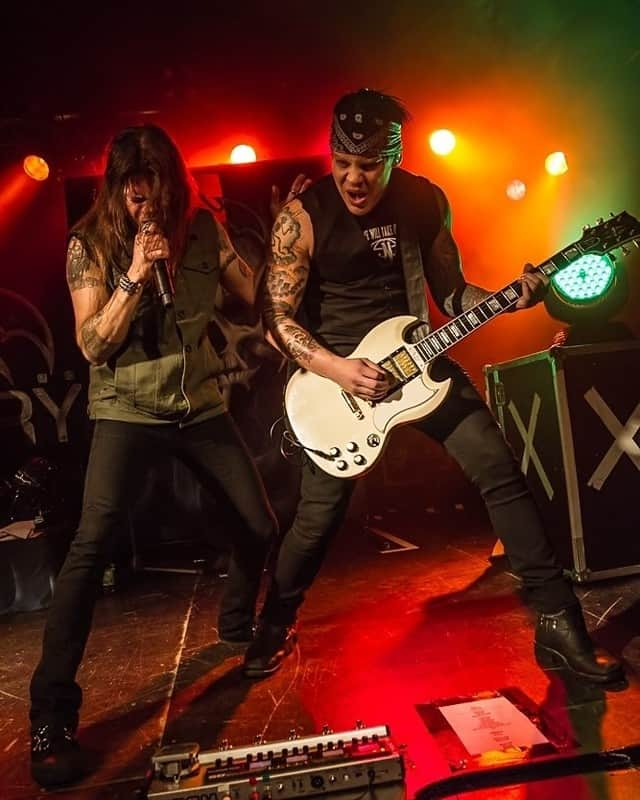 Queensrycheさんのインスタグラム写真 - (QueensrycheInstagram)「#tbt🔙📸 - Todd and Parker at Theater Fabrik in Germany 2013 (photo credit Florian Stangl Photography) #queensryche #throwbackthursday #germany🇩🇪 #toddlatorre #tlt #leadvocalist #singersongwriter #drummer #parkerlundgren #takehold #backupvocalist #guitarist #songwriter #talentedmusicians #bamfers」1月29日 4時59分 - queensrycheofficial