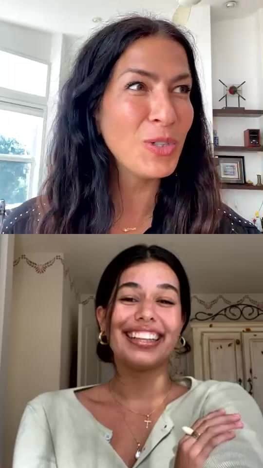 レベッカミンコフのインスタグラム：「@avajules_ is an incredibly talented creator on @youtube and @instagram  who offers great advice on body positivity, self confidence and being grateful in our own skin. She is passionate about our planet and it’s oceans and we talk about simple ways to reduce waste.」