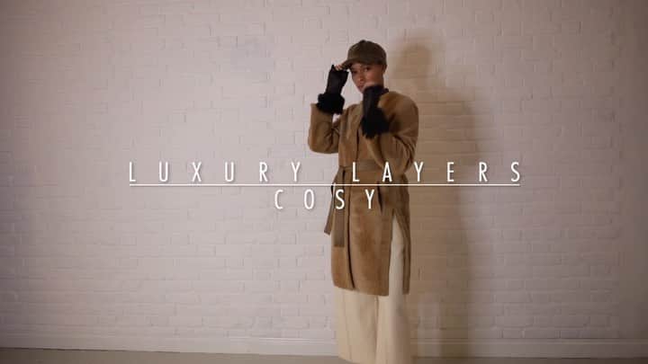 カールドノヒューのインスタグラム：「Luxury Layers AW21 Cosy  Wholesale enquires:  Japan Fumiya Uesugi E: uesugi@showroom-session.co.jp  USA Lisa Natt & Janet Cohen E: lisa@solasr.com E: janet@solasr.com  UK & Rest or the world Zania Allai E: zania@karldonoghue.com  #luxuryfashion #protection #insulating #restistance #outerwear #KD2concept #traditionalprocesses #autumnwinter2021 #shearling #leather #nylon #showerproof #handcrafted #madeinengland #botanicalcityscape #handcrafted #luxurylayers  #cosy」