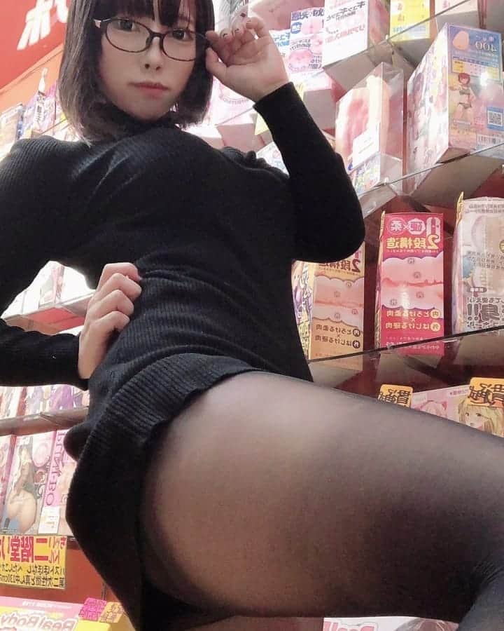 アジアンモデルのインスタグラム：「🙊」