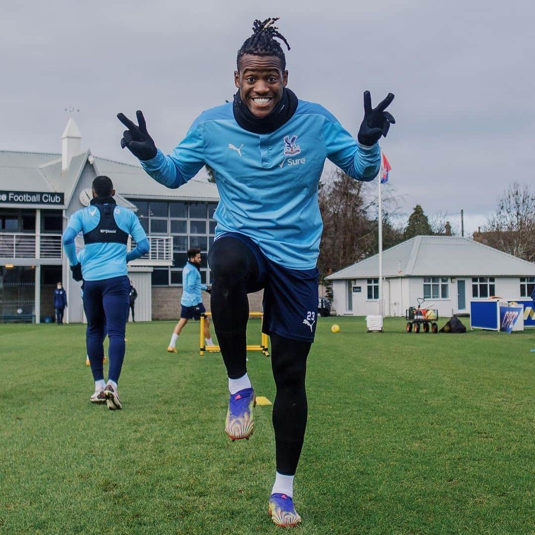 ミシー・バチュアイさんのインスタグラム写真 - (ミシー・バチュアイInstagram)「Them Nemeziz shoes tho 👀🔥」1月29日 6時33分 - mbatshuayi