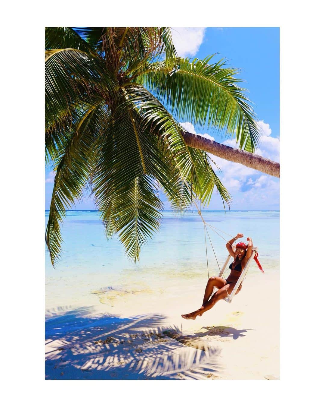 ジュリアナ・パエスのインスタグラム：「#tbt pra combinar com esse calor do #riodejaneiro 💦💙💦」