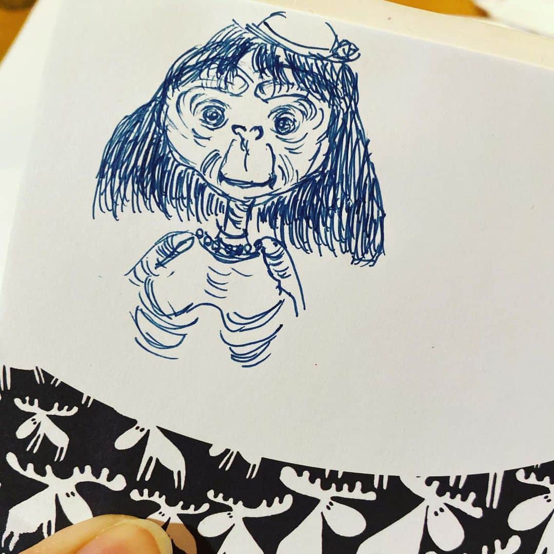 緒月遠麻さんのインスタグラム写真 - (緒月遠麻Instagram)「☺︎ 知り合いにいそうな顔。 知らんけど。笑  #毛と帽子とパール #プラス #et」1月29日 17時46分 - toma_ozuki