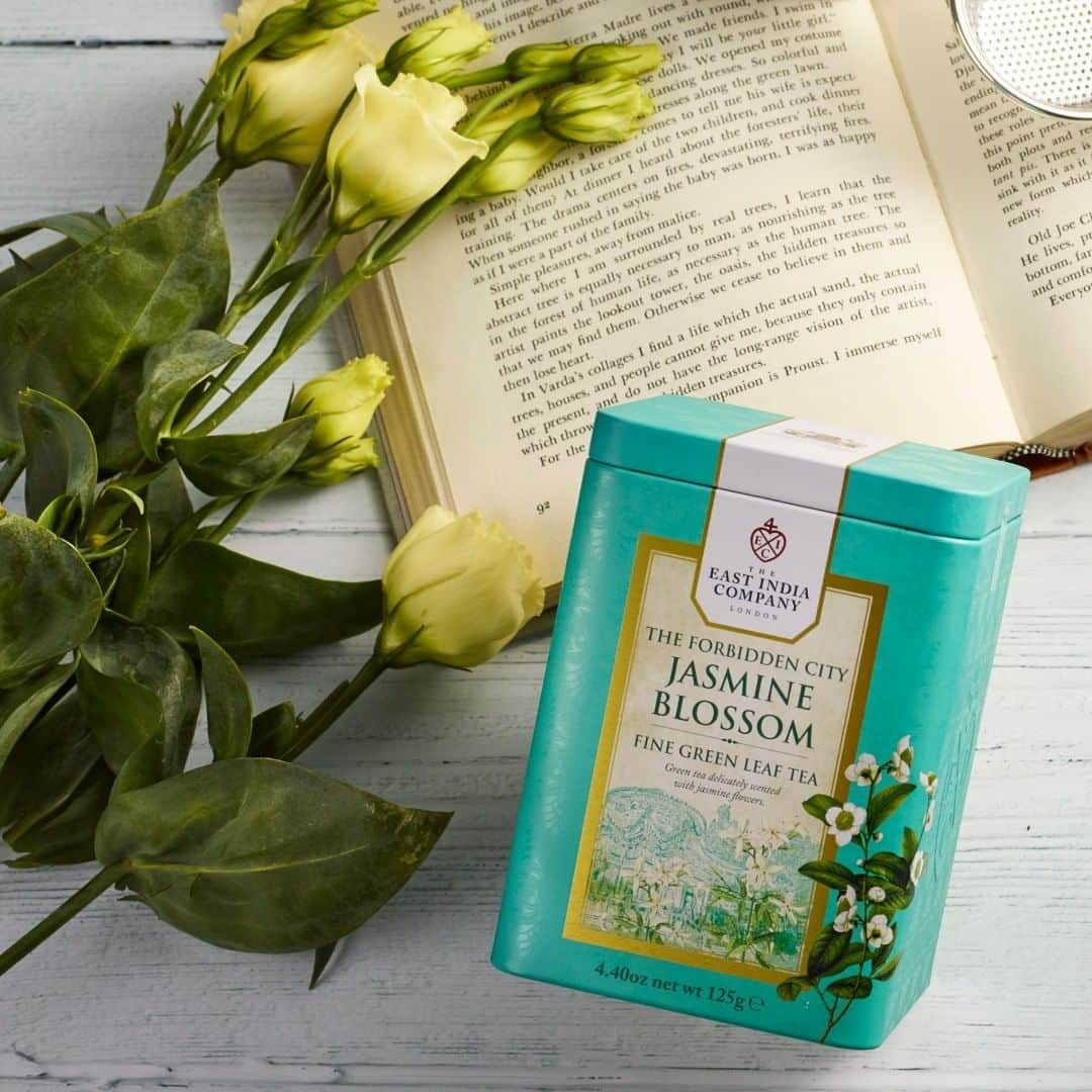 The East India Companyさんのインスタグラム写真 - (The East India CompanyInstagram)「With an irresistible floral fragrance of delicate jasmine blossom, our Forbidden City Jasmine Blossom Green tea features Chinese green tea. A calming blend for any time of the day. #tealover #jasminetea #valentinesday #theeastindiacompany」1月29日 18時00分 - theeastindiacompany