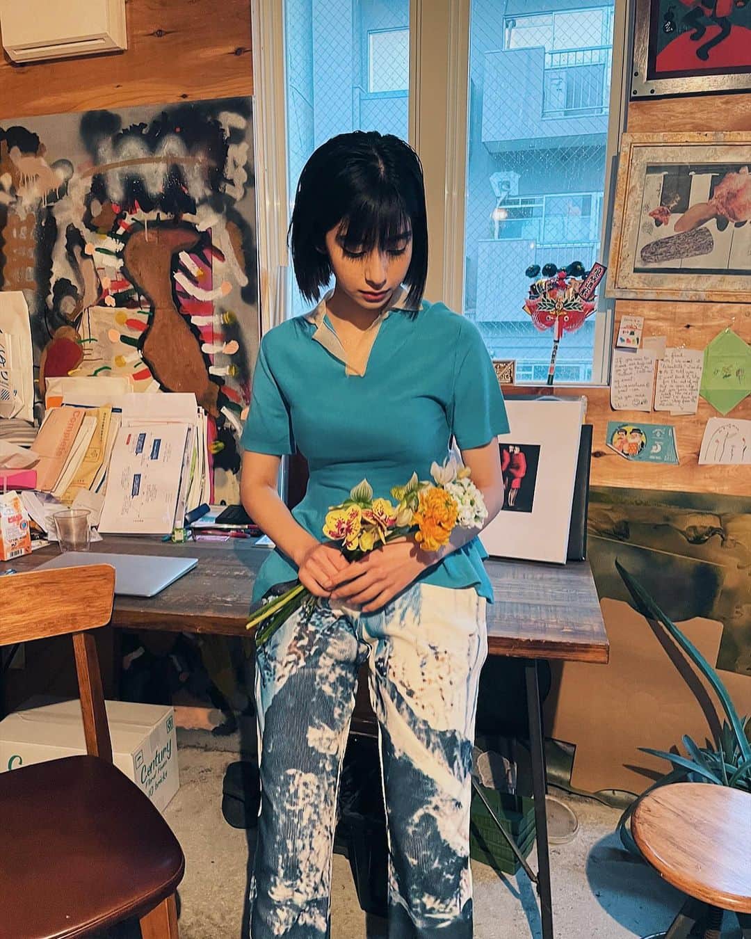 小山ティナさんのインスタグラム写真 - (小山ティナInstagram)「お洋服とお花の色味が🤍」1月29日 18時05分 - k_tina224