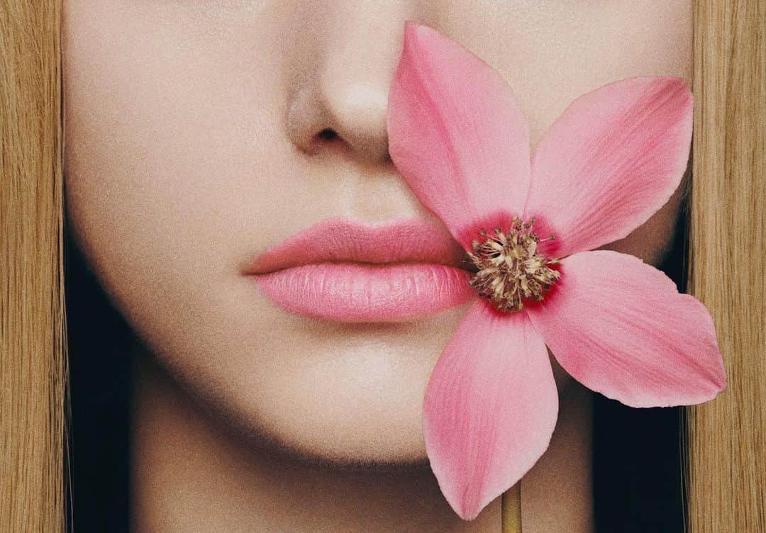 吉田ユニさんのインスタグラム写真 - (吉田ユニInstagram)「#装苑 #3月号 #flower #lips」1月29日 18時10分 - yuni_yoshida