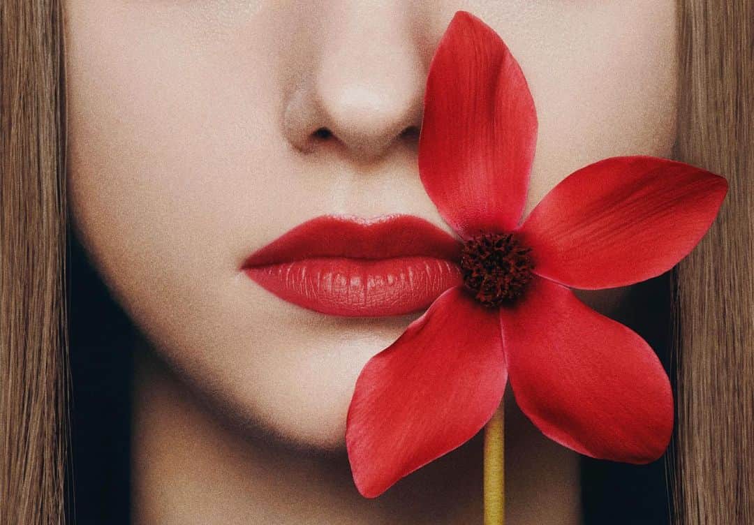 吉田ユニさんのインスタグラム写真 - (吉田ユニInstagram)「#装苑 #3月号 #flower #lips」1月29日 18時10分 - yuni_yoshida