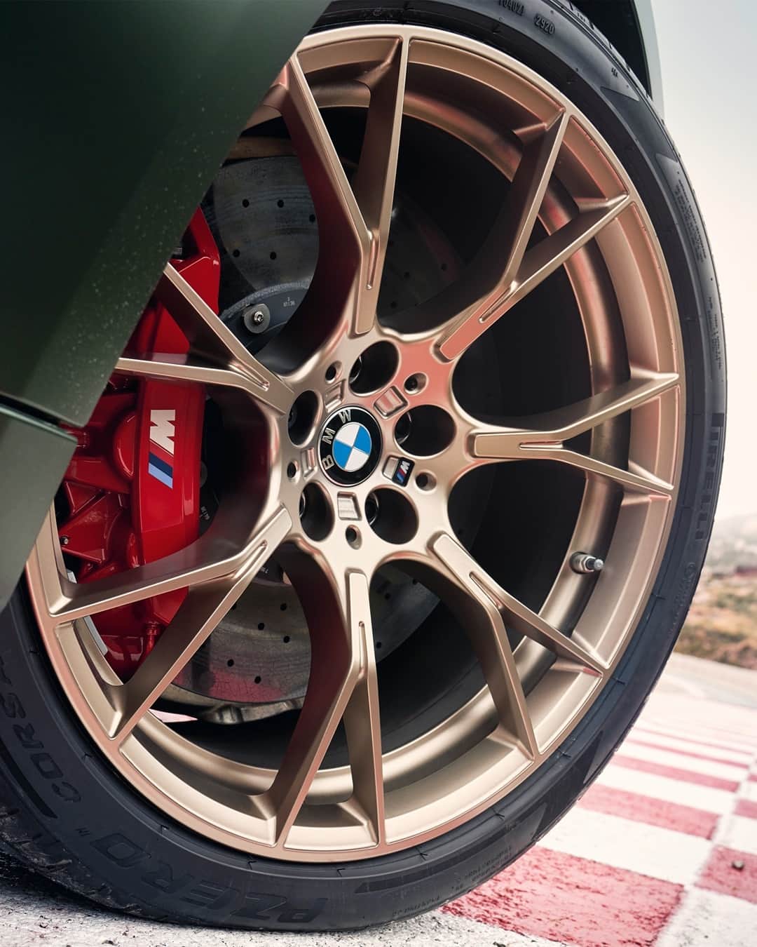 BMWのインスタグラム：「Shades of Frozen Deep Green with a touch of Gold Bronze accents. Hungry for more? Head to BMW #IGTV for the new BMW Today episode.  #TheM5 #BMW #M5 #BMWM @bmwm __ BMW M5 CS: Fuel consumption weighted combined in l/100km: 11.3–11.1 (NEDC); 11.3–10.9 (WLTP), CO2 emissions weighted combined in g/km: 258–253 (NEDC); 257–248 (WLTP). Further information: www.bmw.com/disclaimer.」
