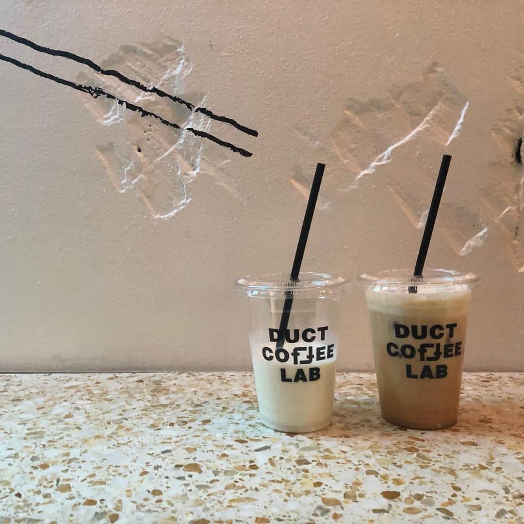 高垣麗子さんのインスタグラム写真 - (高垣麗子Instagram)「・ ・ ・  娘と @duct_coffee_lab でtakeoutして帰ってきました  メニューにキッズミルクもあるのね☺️ 夕飯までの空腹対策に助かった𓂃𓂃  ・ ・ #takeout  #ductcoffeelab」1月29日 18時39分 - reikotakagaki