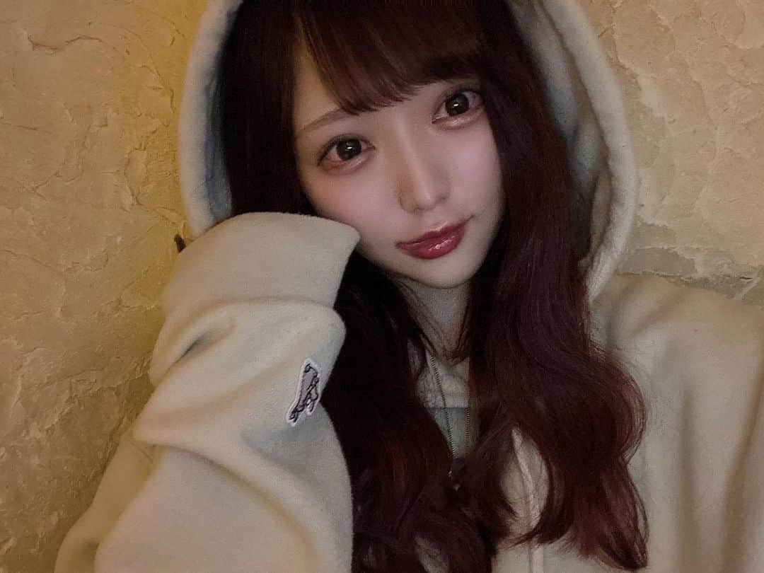 小林莉奈さんのインスタグラム写真 - (小林莉奈Instagram)「幸せ？」1月29日 18時44分 - rina_yoruami