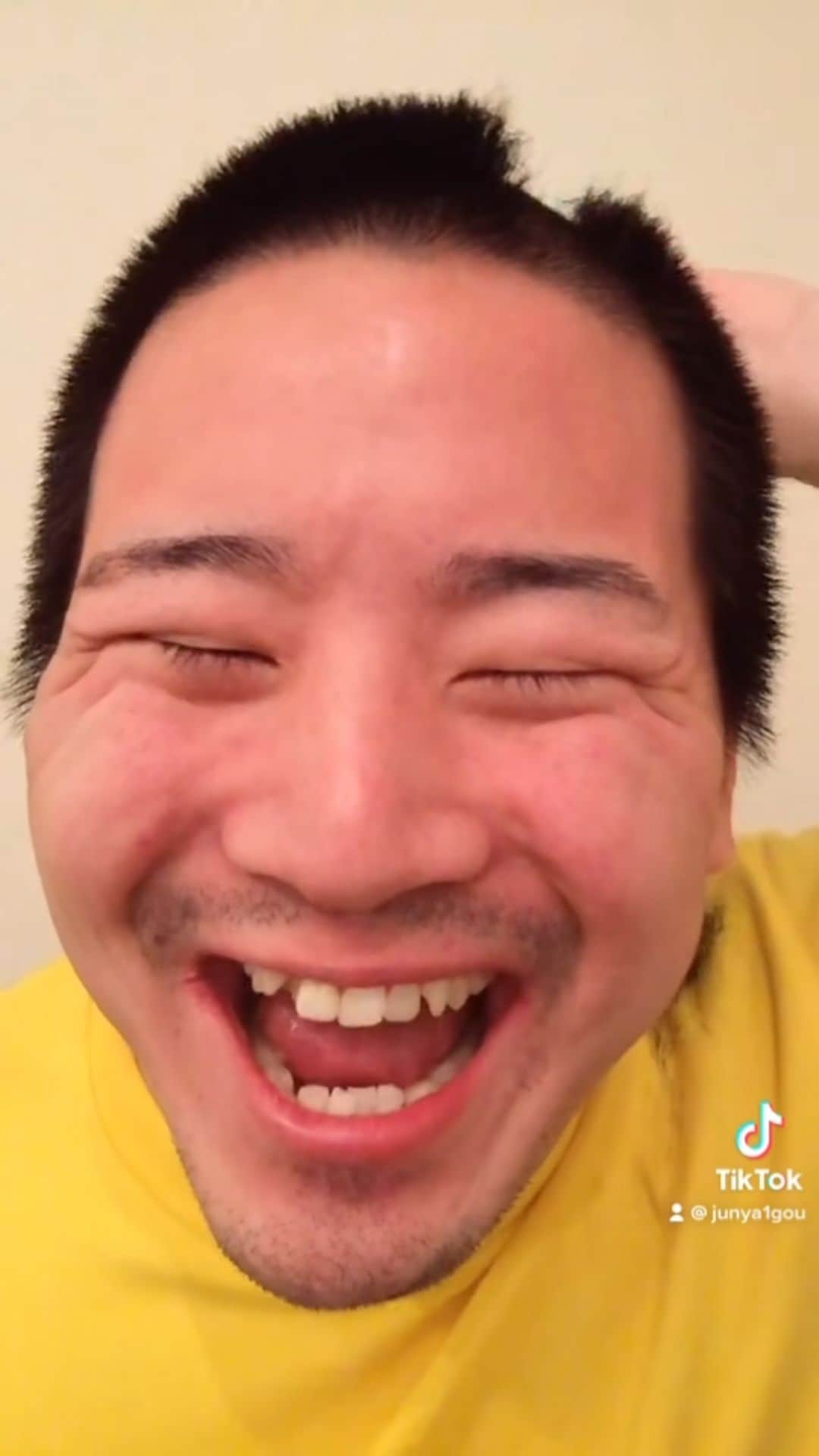 のインスタグラム：「Hair clippers Challenge バリカンチャレンジ」