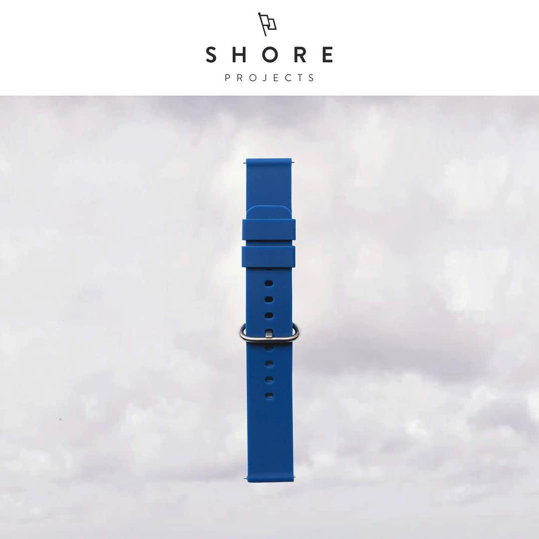 Shore Projectsのインスタグラム：「Our new range of silicone straps is now available! Available in Navy, Black, White and Grey. Head over to the site to check them out (link in bio) #shoreprojects」
