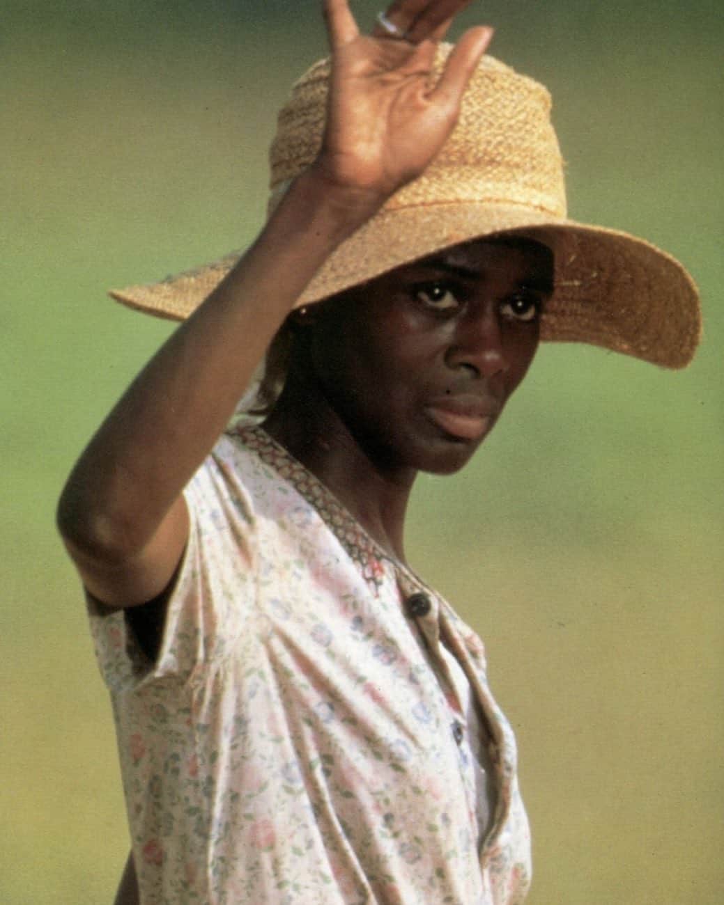 シンシア・ニクソンのインスタグラム：「America has had a lot of great actresses but none greater than Cicely Tyson. Rest in Power ♥️」