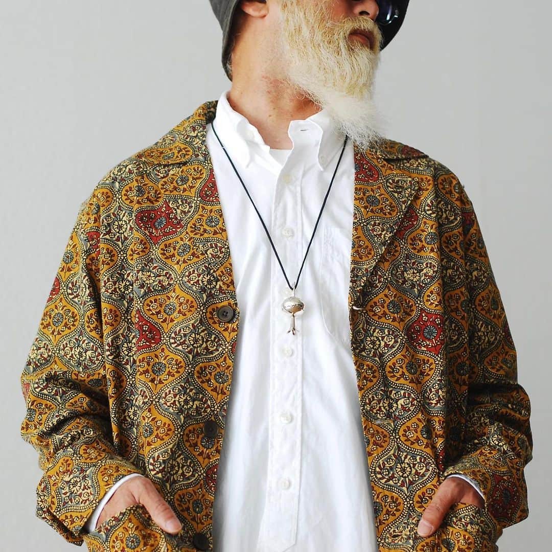 wonder_mountain_irieさんのインスタグラム写真 - (wonder_mountain_irieInstagram)「_ South2 West8 / サウスツー ウェストエイト "Pen Jacket - batik pt." ¥16,500- _ 〈online store / @digital_mountain〉 https://www.digital-mountain.net/shopdetail/000000012351/ _ 【オンラインストア#DigitalMountain へのご注文】 *24時間受付 *15時までのご注文で即日発送 *1万円以上ご購入で送料無料 tel：084-973-8204 _ We can send your order overseas. Accepted payment method is by PayPal or credit card only. (AMEX is not accepted)  Ordering procedure details can be found here. >>http://www.digital-mountain.net/html/page56.html  _ #South2West8 #NEPENTHES #サウスツーウエストエイト #ネペンテス _ 本店：#WonderMountain  blog>> http://wm.digital-mountain.info/ _ 〒720-0044  広島県福山市笠岡町4-18  JR 「#福山駅」より徒歩10分 #ワンダーマウンテン #japan #hiroshima #福山 #福山市 #尾道 #倉敷 #鞆の浦 近く _ 系列店：@hacbywondermountain _」1月29日 10時22分 - wonder_mountain_