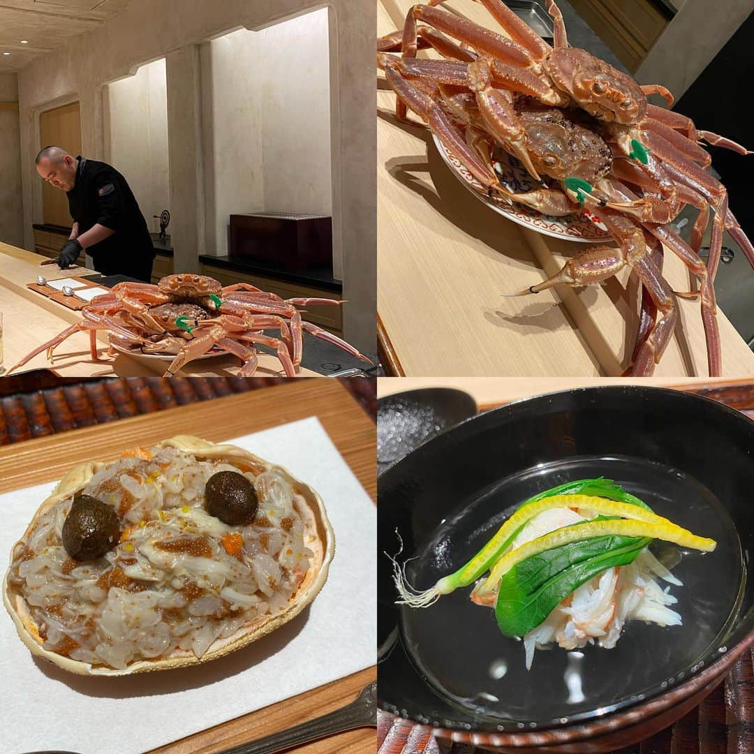 上本昌代のインスタグラム：「紀茂登さんで幻の蟹🦀間人蟹🦀を贅沢にいただいてきました。 こんなに貴重な蟹を贅沢にたくさんのお料理で食べれてとっても幸せ🥰 フグ、鴨、シャトーブリアン、からすみ、海老芋…贅沢食材のオンパレードで貴重な経験でした😋たくさん食べても和食は身体に優しくて大満足。ご馳走様でした〜✨ #紀茂登 #きもと #神楽坂 #京都 #間人蟹 #たいざがに #和食 #japanesefood #蟹 #本当は蟹はポン酢で食べるのが一番好き #凡人 #贅沢な時間 #感謝 #食の備忘録 #デブ活 #instafood」