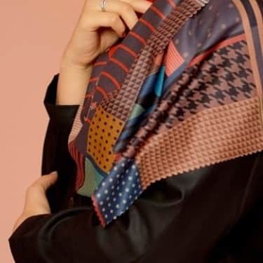 Zaskia Sungkarのインスタグラム：「@deenay.scarves x Zaskiasungkar」