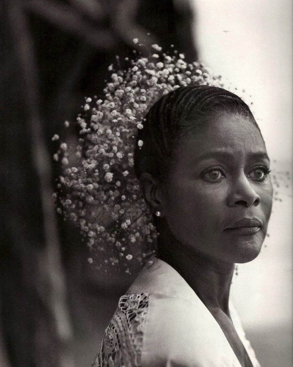 カーラ・ソウザのインスタグラム：「The great Cicely Tyson. Her work ethic is like nothing I’ve ever come across. She was a powerhouse of human understanding and a river of life for us all.」