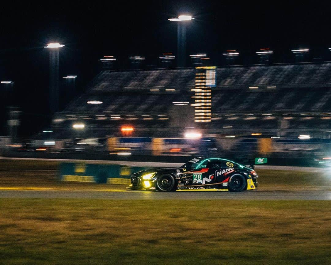 Mercedes AMGさんのインスタグラム写真 - (Mercedes AMGInstagram)「Preparing for the Rolex 24 At Daytona: impressions from our Mercedes-AMG GT3s during night practice at @Daytona International Speedway prior to the big @imsa_racing season opener. 📸  #AMGGT3 #MercedesAMG #MercedesAMGMotorsport #IMSA #Rolex24 #WeatherTechChampionship」1月29日 12時04分 - mercedesamg