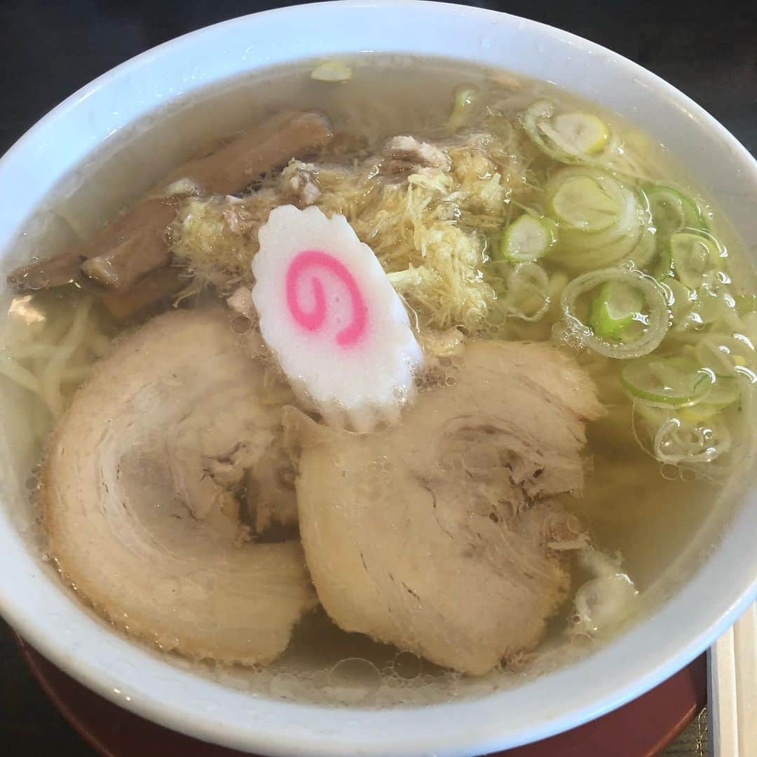 黒羽根利規のインスタグラム：「佐野ラーメンうまっ🤩🤩🤩🤩 ハマるなこれはっ😁  #佐野ラーメン #井岡屋 #思川 #佐野ラーメン初心者 #🔰」