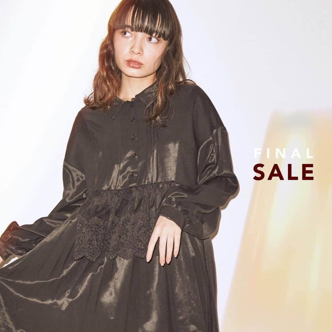 merry jennyさんのインスタグラム写真 - (merry jennyInstagram)「【 MAX 90% OFF !! 】 ㅤㅤㅤㅤㅤㅤㅤㅤㅤㅤㅤㅤㅤ MAX 90% OFF !!! official web store RUNWAY channel ＆ ZOZOTOWN＆直営店にて、 FINAL SALE START ❤︎ ㅤㅤㅤㅤㅤㅤㅤㅤㅤㅤㅤㅤㅤ SALE itemがさらにお得に…！ ㅤㅤㅤㅤㅤㅤㅤㅤㅤㅤㅤㅤㅤ topのURLから⇨  @merryjenny_instagram  ぜひcheckして下さいね！ ㅤㅤㅤㅤㅤㅤㅤㅤㅤㅤㅤㅤㅤ  ◯ Bigフリルカラーミニワンピース col : off white / pink / black ¥9,350 → 50% OFF！¥4,675 (tax in) ㅤㅤㅤㅤㅤㅤㅤㅤㅤㅤㅤㅤㅤ やわらかくとろみのある生地を使用した  ゆったりルーズなミニワンピース。  ㅤㅤㅤㅤㅤㅤㅤㅤㅤㅤㅤㅤㅤ 可愛らしいおおきな襟が  ポイントになっているので、  上からニットを合わせても◎  ㅤㅤㅤㅤㅤㅤㅤㅤㅤㅤㅤㅤㅤ 短めの丈の作りになっているので  1枚はもちろん、  パンツを合わせてカジュアルにも着れる  1枚です。 ㅤㅤㅤㅤㅤㅤㅤㅤㅤㅤㅤㅤㅤ ㅤㅤㅤㅤㅤㅤㅤㅤㅤㅤㅤㅤㅤ #merryjenny #メリージェニー #2020aw #winter #surrealism」1月29日 12時14分 - merryjenny_instagram