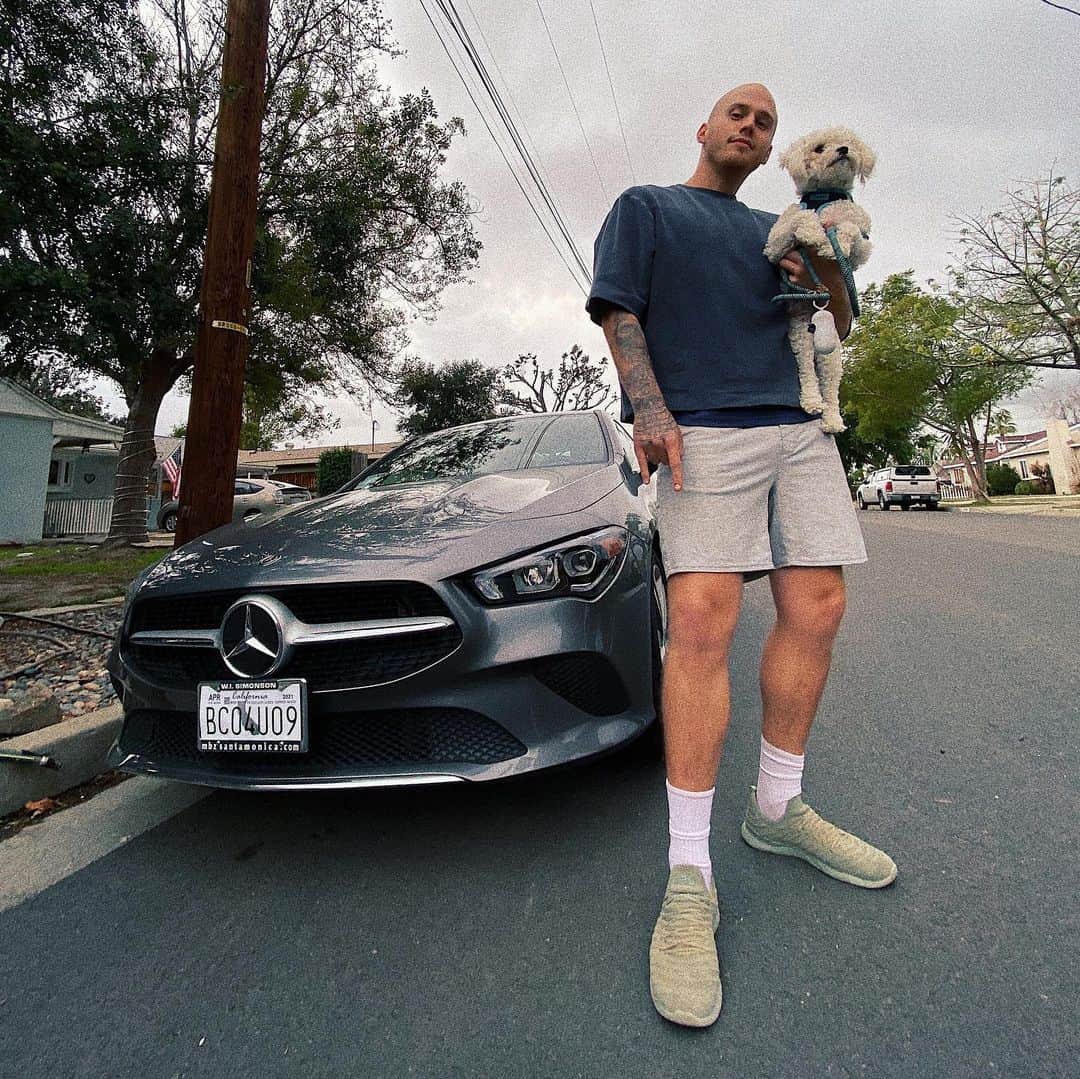 ブランドン・シェイアのインスタグラム：「It may not be my car but I’m manifesting 🙋🏼‍♂️」