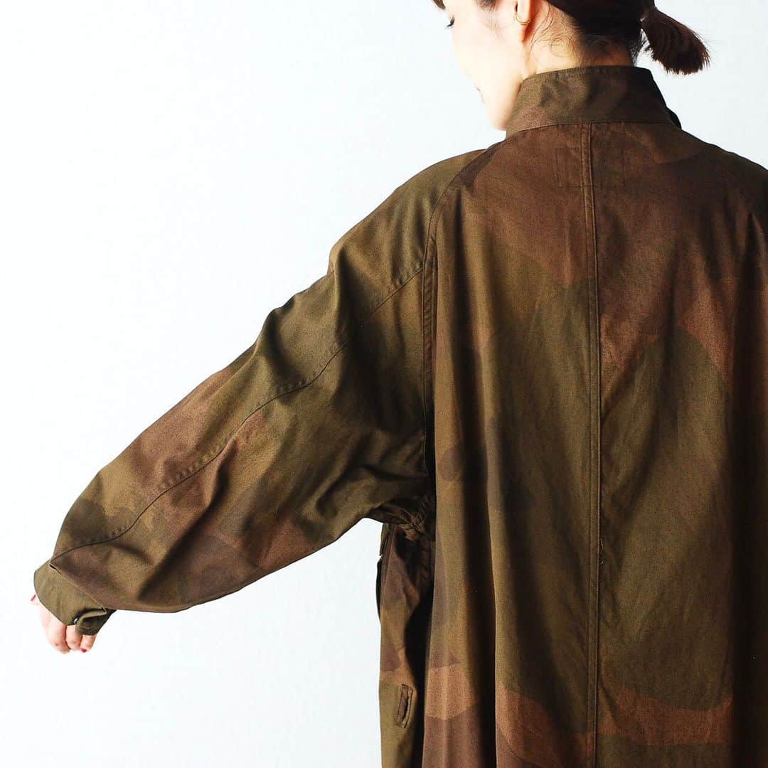 wonder_mountain_irieさんのインスタグラム写真 - (wonder_mountain_irieInstagram)「_ ［ unisex ］ Nigel Cabourn / ナイジェル ケーボン "US ARMY GAS CAPE"  ￥47,300- _ 〈online store / @digital_mountain〉 https://www.digital-mountain.net/shopdetail/000000012511 _ 【オンラインストア#DigitalMountain へのご注文】 *24時間受付 *15時までのご注文で即日発送 * 1万円以上ご購入で送料無料 tel：084-973-8204 _ #NigelCabourn #ナイジェルケーボン _ We can send your order overseas. Accepted payment method is by PayPal or credit card only. (AMEX is not accepted)  Ordering procedure details can be found here. >>http://www.digital-mountain.net/html/page56.html  _ 本店：#WonderMountain  blog>> http://wm.digital-mountain.info _ 〒720-0044  広島県福山市笠岡町4-18  JR 「#福山駅」より徒歩10分 #ワンダーマウンテン #japan #hiroshima #福山 #福山市 #尾道 #倉敷 #鞆の浦 近く _ 系列店：@hacbywondermountain _」1月29日 12時21分 - wonder_mountain_