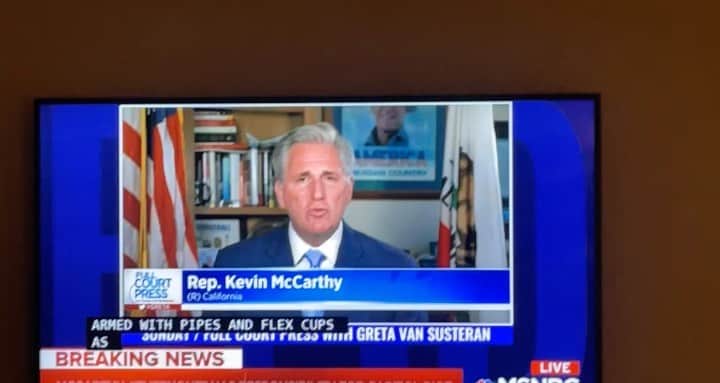 レスリー・ジョーンズのインスタグラム：「Republicans are Retrumpicans like Cuomo said!」