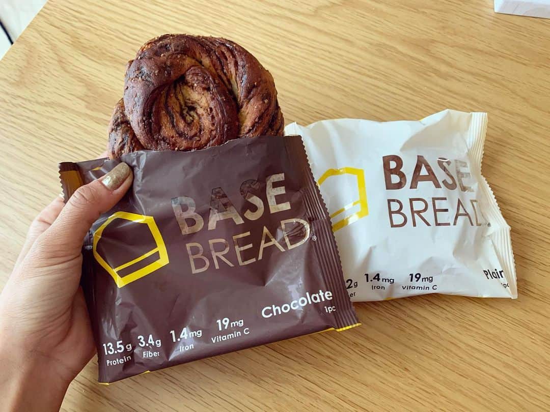 宇都宮絵莉のインスタグラム：「パン好きにとって嬉しいパン🥐 #basebread #basefood」