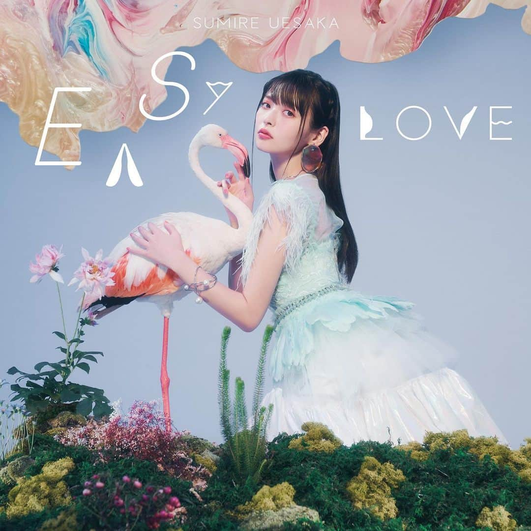 永瀬由衣のインスタグラム：「上坂すみれさんニューシングル「EASY LOVE」CDジャケットアートディレクションいたしました🦩💕 麗し美しのすみれさんご一緒できてうれしかったです🪄 4.21 RELEASE!! こちらは初回盤🦩🦩  AD : Yui Nagase #lemonlife PH : Riu Nakamura @riunakamura0815  ST : Natsumi Sano HM : Megumi Kitagawa PROP : Shizuka Aoki @chan_shi26」