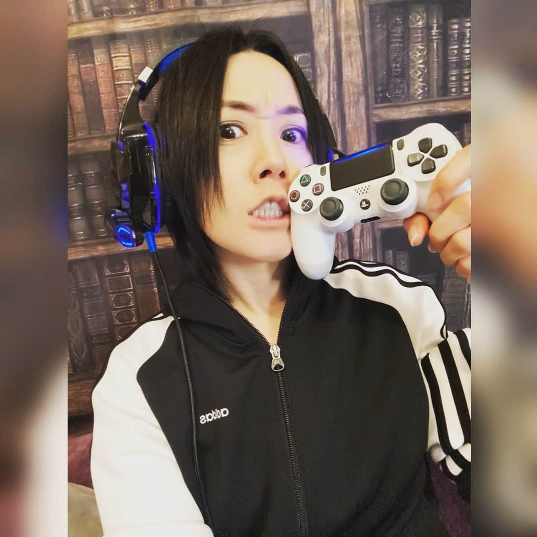 浅川悠さんのインスタグラム写真 - (浅川悠Instagram)「YAY for #distraint2 #ドットホラーストーリー2 🎉✨ ⠀ #voiceactor  #twitchstreamer  #声優 #voiceactorslife」1月29日 13時36分 - yuu_asakawa_insta