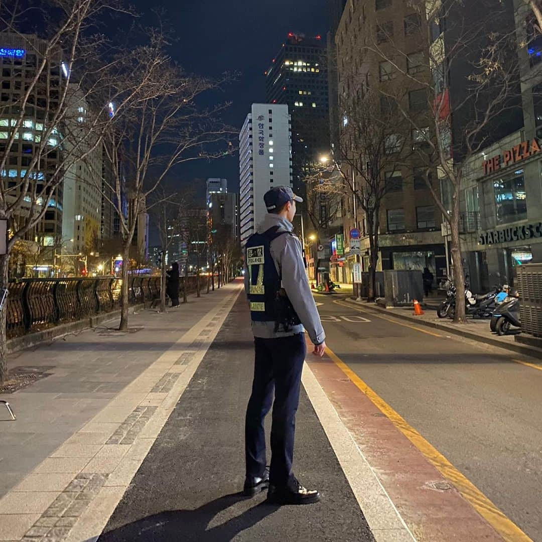 チェ・ミンホさんのインスタグラム写真 - (チェ・ミンホInstagram)「Lovestuck in the city.」1月29日 13時52分 - choiminho_1209