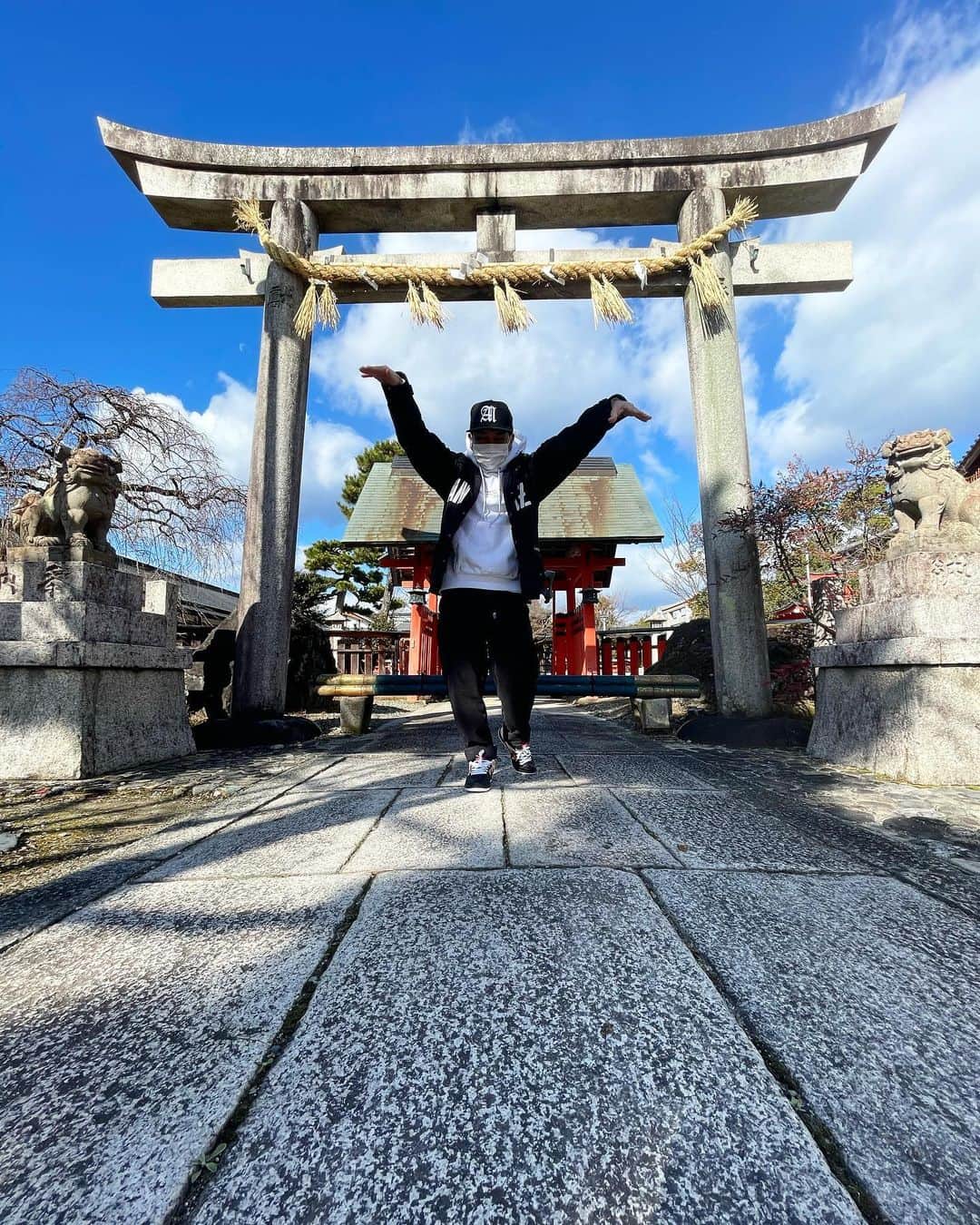 Juniorのインスタグラム：「京都に来ました。  #レッドスパイダー #京都#車折神社」