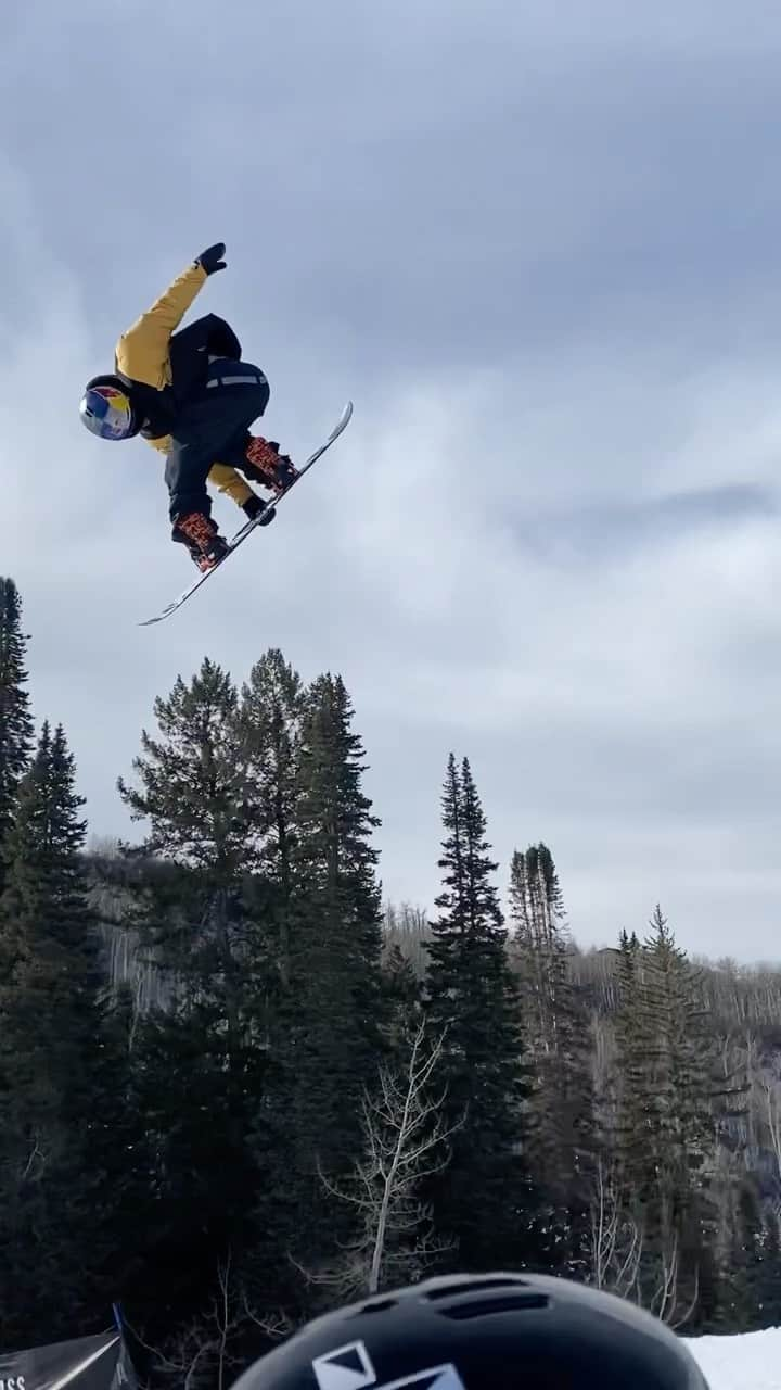 角野友基のインスタグラム：「Slope style course is so fun👊 @xgames 🎥 @monsroisland」