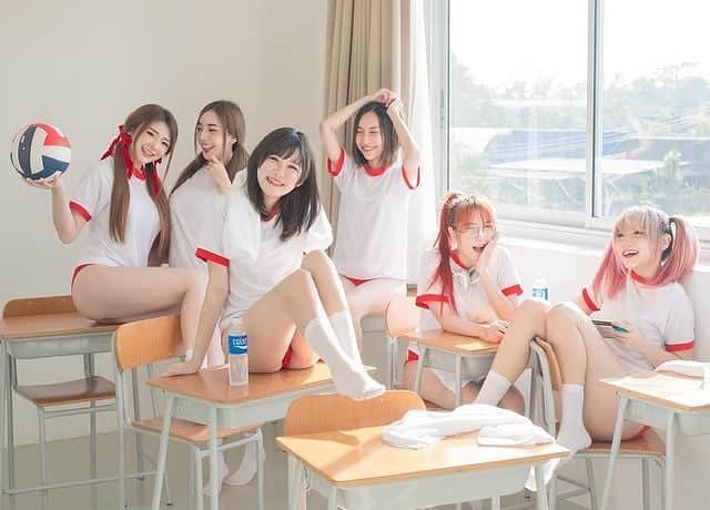 アジアの綺麗なアイドルのインスタグラム：「➱ Follow Me @asiangirls.idol 😇 ➱ Like❤️ leave any comments(ᵔᴥᵔ)  Also my 2nd page @asiangirls.cos  Model @jаjaazarinn.habita   All rights belong to their creators No copyright infringement intended Contact me for fixing it」