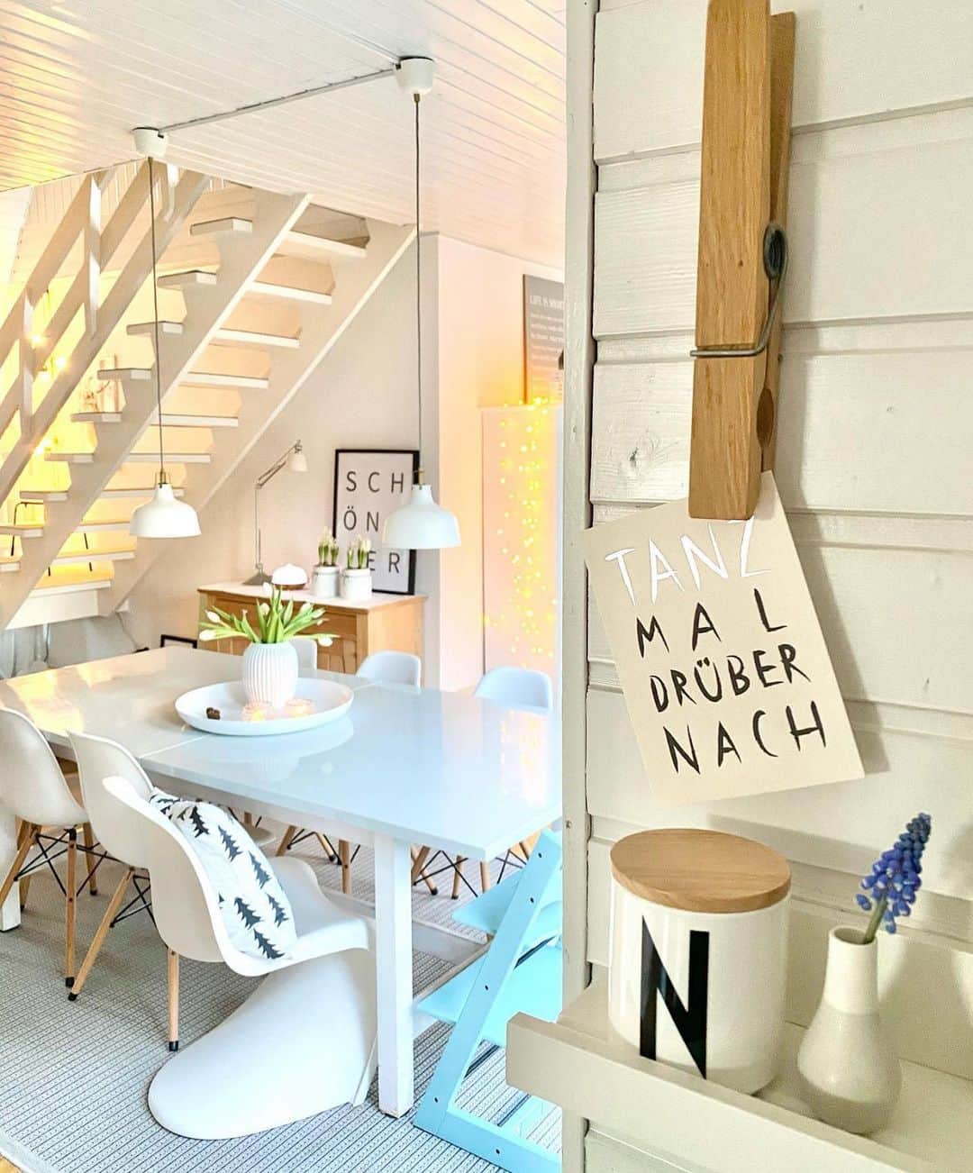 My Interiorのインスタグラム：「Breakfast 🍳 anyone, Good morning from the home of @holz.haeuschen」