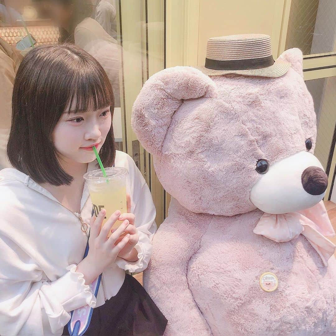 山根涼羽さんのインスタグラム写真 - (山根涼羽Instagram)「・ ・ @lemonade_by_lemonica さん🍋 酸っぱすぎず、甘かった記憶 …  涼しくなってきたらまた飲みたい〜🥤 ・ #lemonade #lemon #lemonadebylemonica  #cafe #bear #yellow #instagood  #レモニカ #レモネードバイレモニカ  #表参道カフェ #原宿カフェ #カフェ巡り」1月29日 19時13分 - suzuha48yamane16