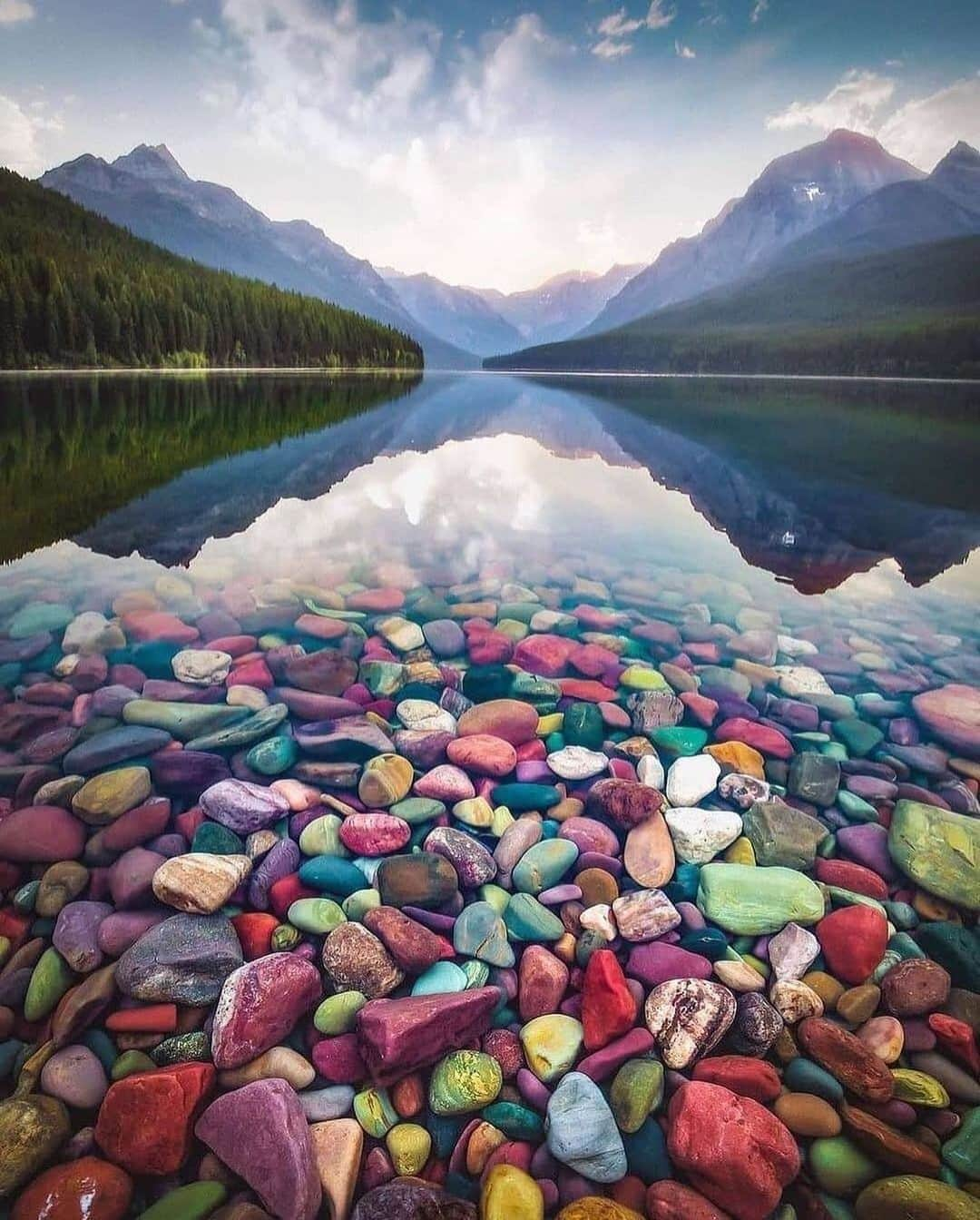 Canon Photographyさんのインスタグラム写真 - (Canon PhotographyInstagram)「Can’t get enough of Lake McDonald.  Photography // @davidmrule Curated by @steffeneisenacher  #lakemcdonald #montana #unitedstates #reflections #reflectionphotography」1月29日 19時25分 - cpcollectives