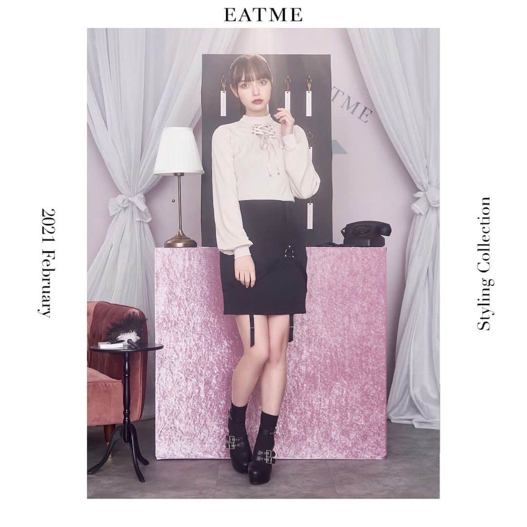 EATMEのインスタグラム：「1.29 update… #EATME #FEBRUARY #LOOK #COLLECTION  #hospitalityresort  @raimu0726_official  🚺:161cm . TOP画面のURLからEATME WEB  STOREをCHECK▶︎▶︎▶︎ @eatme_japan . 🌹レースアップリブトップ ¥7,250(＋tax) CRM.BLU.BLK ☑︎FREE ※2.2発売予定 . 🌹ハーネスタイトスカート ¥9,000(＋tax) BLK.GRY.MIX ☑︎S/M ※2.2発売予定 . 🌹ベルテッドパンプス ¥13,000(＋tax) BLK.CRM.MIX ☑︎S/M/L ※発売中 . #EATME_COLLECTION #EATME #eatmejapan #イートミー」