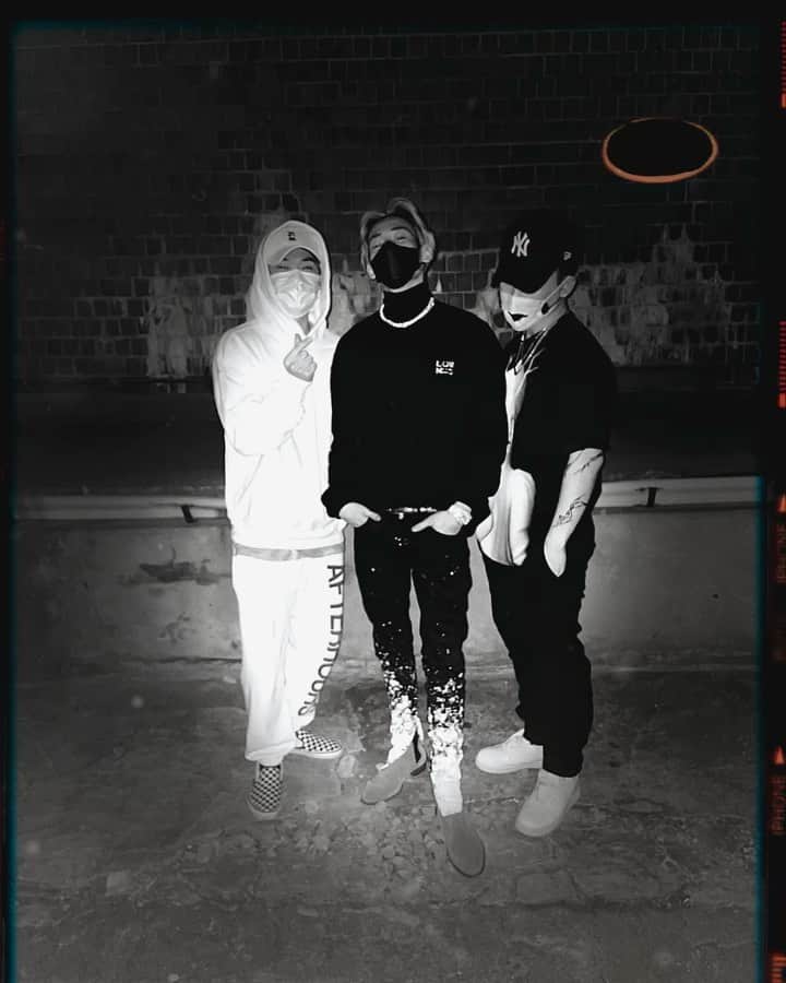 BamBam のインスタグラム：「gonna miss you guys🤟🏻 @randywongg @willgyc」