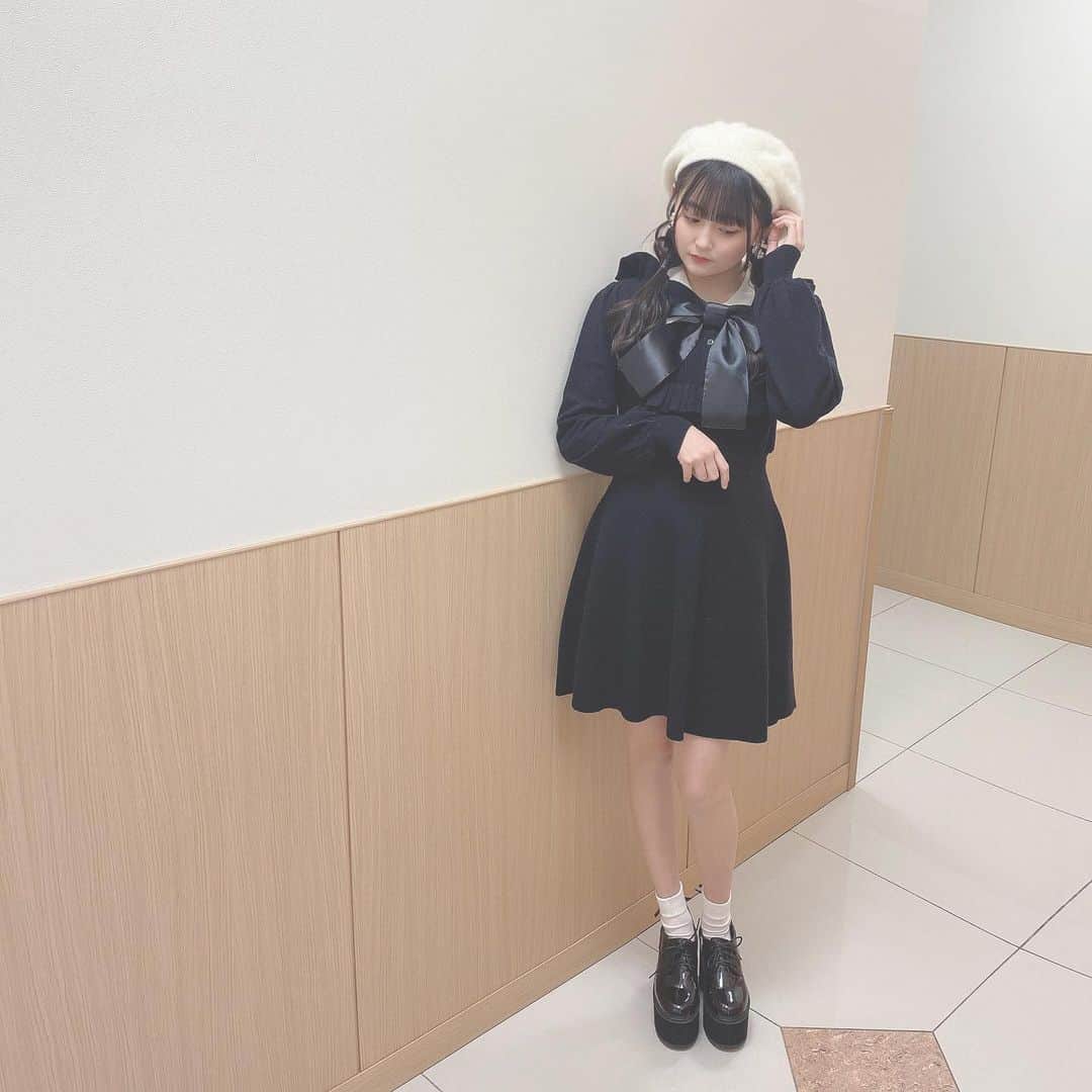 石橋颯さんのインスタグラム写真 - (石橋颯Instagram)「最近買った新しいお洋服🎀💕  ･ ･ ･  #ootd #instagood #instalike #followme #いいね #アイドル  #リボン #三つ編みアレンジ #おさげ #ミスマイン」1月29日 19時44分 - ibuki__hkt48