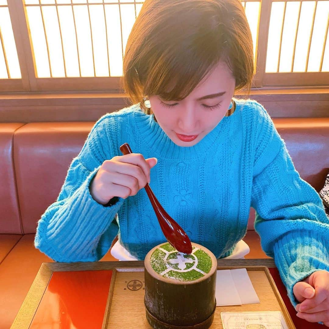 浜田真衣さんのインスタグラム写真 - (浜田真衣Instagram)「お抹茶お抹茶～♡ なんでだろう、なんでこんなに 美味なんだろう🤤  #浜田真衣 #monaカフェ #instagood  #instalike #instafashion #instapic #japanese #japan #京都カフェ #抹茶スイーツ #kyotojapan #京都 #京都グルメ」1月29日 20時17分 - nna1317