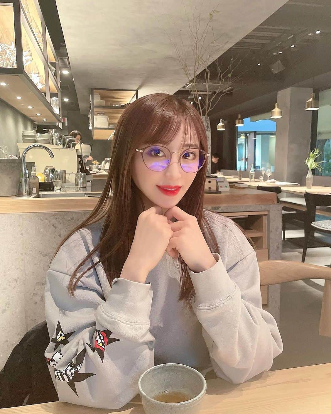 伴かなみのグルメインスタ