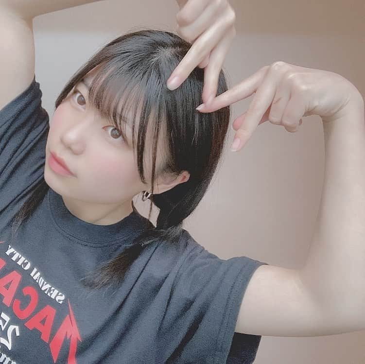 Dorothy Little Happyのインスタグラム：「・ ・ 今日は1日中風が強かったし雪も降ってたからスノーボードの中にいる気分でしたꪔ̤̱ꪔ̤̱ꪔ̤̱笑 ・ もーすぐで1月がおしまい！ 1月は長く充実できた感じですごい楽しかったナ𓂃 𓈒𓏸◌‬ ・ 今日は金曜日だから平日も終わりだね！ 今週もお疲れ様でした〜〜！ ・ ・ #齋藤きらら」