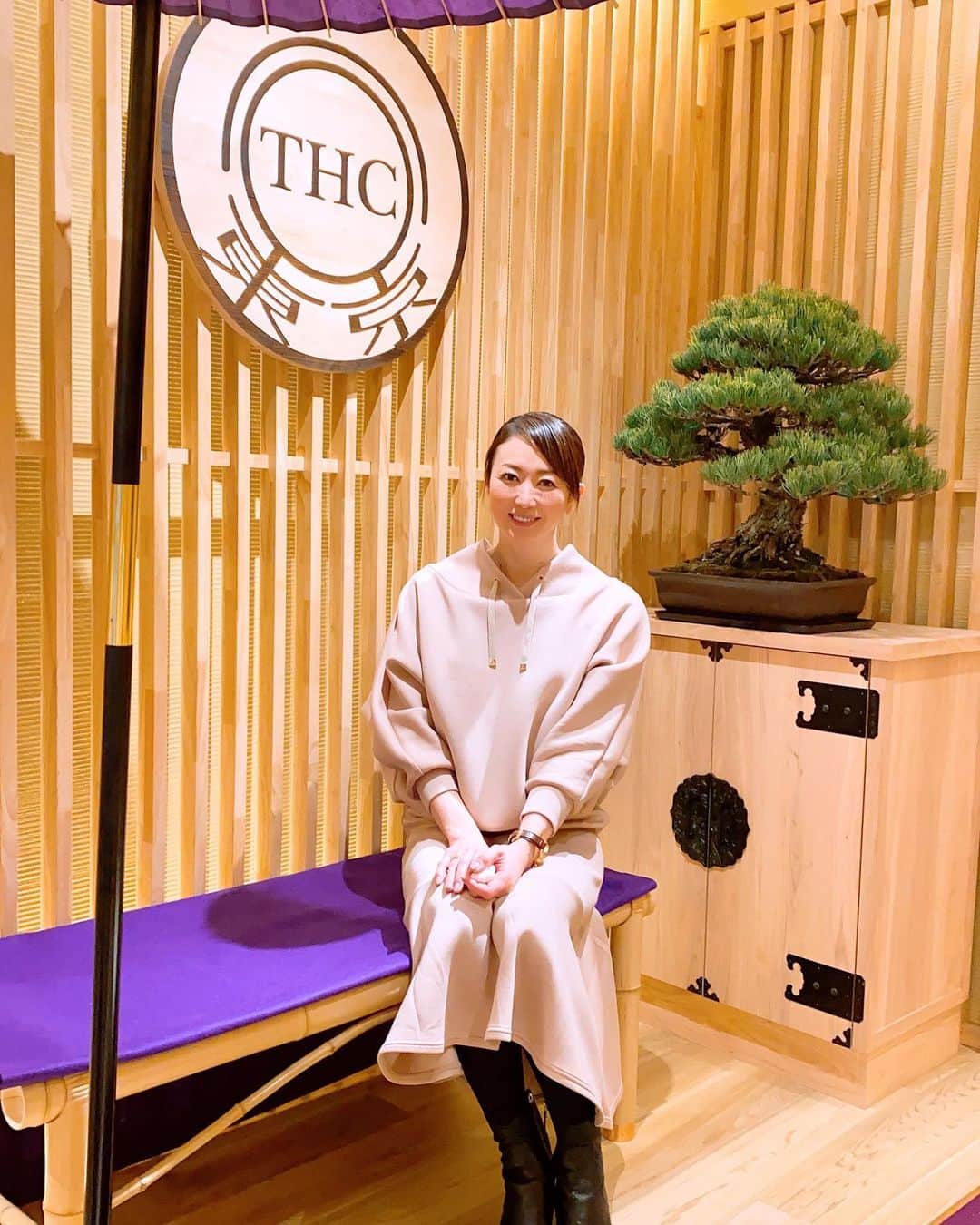 田中雅美さんのインスタグラム写真 - (田中雅美Instagram)「@tokyo_hills_clinic  東京ヒルズクリニック銀座院がオープンされました〜。  ・ ・ 和モダンの内装で、華やかでありながらシックな雰囲気も感じるとてもステキなクリニックでした。  ・ ・ #東京ヒルズクリニック #銀座院 #和モダン #すごく素敵でした」1月29日 20時30分 - tanakamasami_official