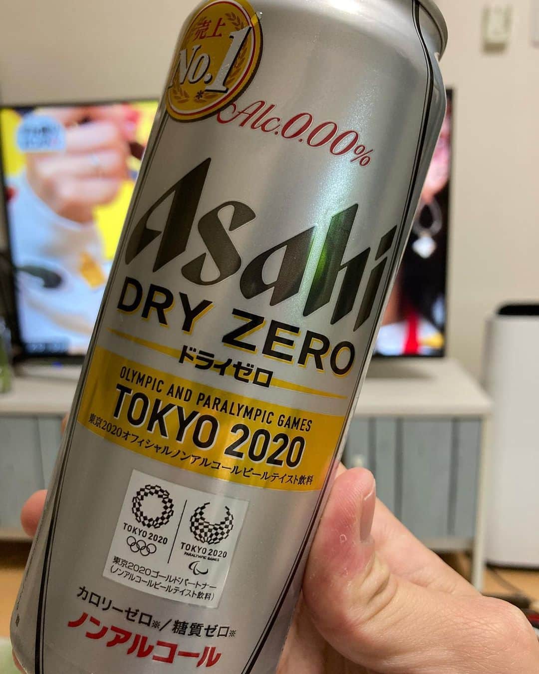 宮戸洋行のインスタグラム：「とりあえず単独ライブまで、家飲みのビールをノンアルコールに変えてみます！アルコールを摂取することによるドカ食いを防止！」