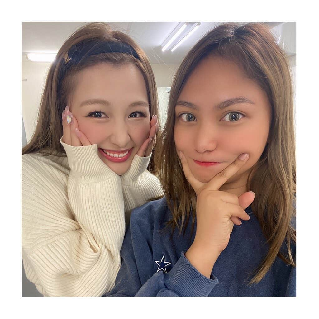 相田瑠菜さんのインスタグラム写真 - (相田瑠菜Instagram)「お友達💋ありちゃんと お仕事の合間に御朱印巡りを 趣味にする事にしました🥺💓  なんか大人...御朱印巡り！ 30歳全てが新鮮な事ばかりで 楽しいです💓ピンチをチャンスに！  ここまでteam根明の陽キャで 好きな物とか感性似てる お友達なかなか居ないから幸せ🧚‍♀️  お仕事も頑張れます🔥✲*ﾟ 今日も私の胃のために おうどん付き合ってくれた✨ ありがとう！  #御朱印 #御朱印巡り #御朱印巡り好きな人と繋がりたい #御朱印帳 #御朱印ガール  #舞台女優 #女優 #japanese #japanesegirl #happy #love #神社 #神社巡り #アマテラスオオミカミ #神社参拝 #日本 #趣味の世界 #followｍe #likesforlike #instagood #actress #tokyo」1月29日 20時59分 - _aina_official