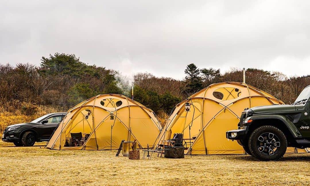 CAMP_HACKさんのインスタグラム写真 - (CAMP_HACKInstagram)「独特のフレームワークがカッコいい大型シェルターは、韓国のアウトドアブランドTROIAの「Hektor」。日本ではThe Arthが代理販売しています。 . . from CAMP HACK . CAMP HACKであなたのキャンプライフを取材します！ 『#camphack取材』を付けて投稿！ . Photo by @boy_noa_thee_camper さん . #camp #camping #camphack #outdoorlife #outdoor #trip #travel #japan #followme #weekend #travelling #outdoorgirl #family #familytrip #キャンプ #アウトドア #キャンプ道具 #キャンプ初心者 #家族 #外遊び #自然 #キャンプ場 #お出かけ」1月29日 21時00分 - camp_hack