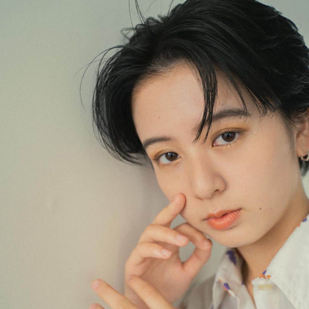 Ryosuke Sugayaのインスタグラム：「指の形かわいい👌  @loren_saki」