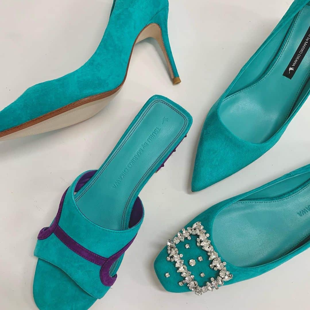 Tsuru by Mariko Oikawaのインスタグラム：「2月入荷予定♪ 2021 ss collection.  Adriana/AQUA GREEN ¥26,000+tax  Adele/AQUA GREEN ¥25,000+tax  Magnolia/AQUA GREEN ¥28,000+tax  Calendula/AQUA GREEN ¥22,000+tax  目が覚めるような鮮やかな発色は新しい風の時代にぴったり♪ スエードで品良く着こなしてエレガントに◎  #tsuru #tsurubymarikooikawa #2021ss」